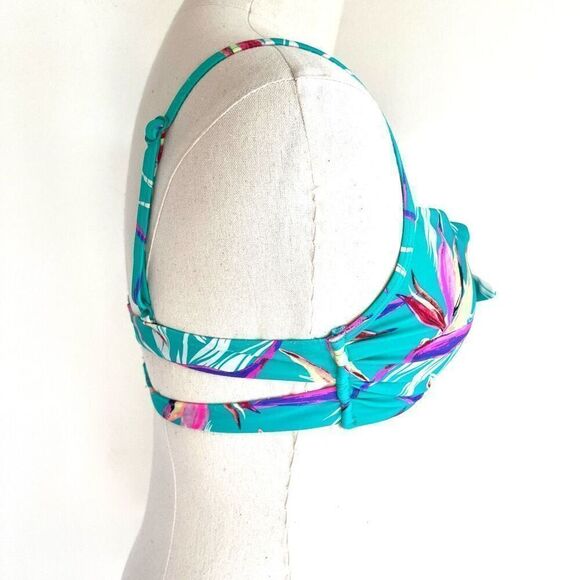 No Boundaries Junior’s Bikini Top Size Medium Aqua with Tropical Florals in Pink - Picture 7 of 11